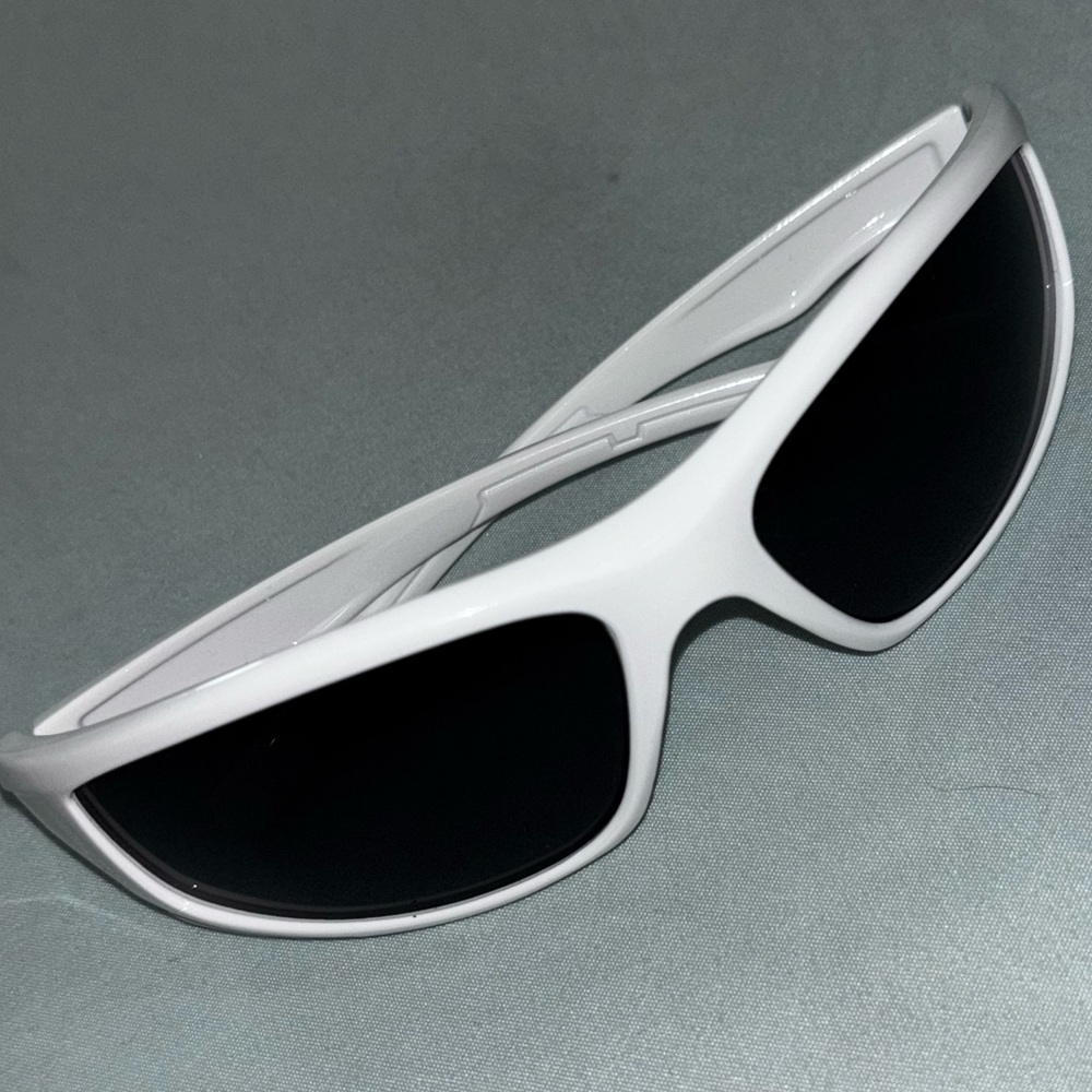 SHEIN Black and White Sporty Sunglasses